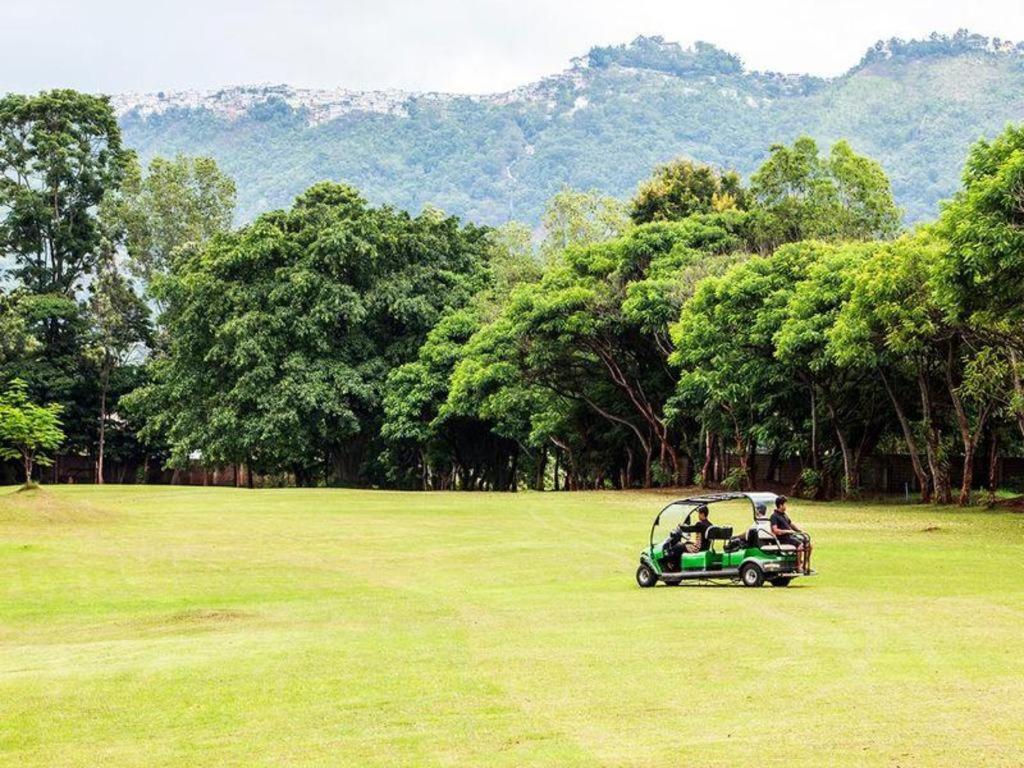 Aye Thar Yar Golf Resort Taunggji Kültér fotó