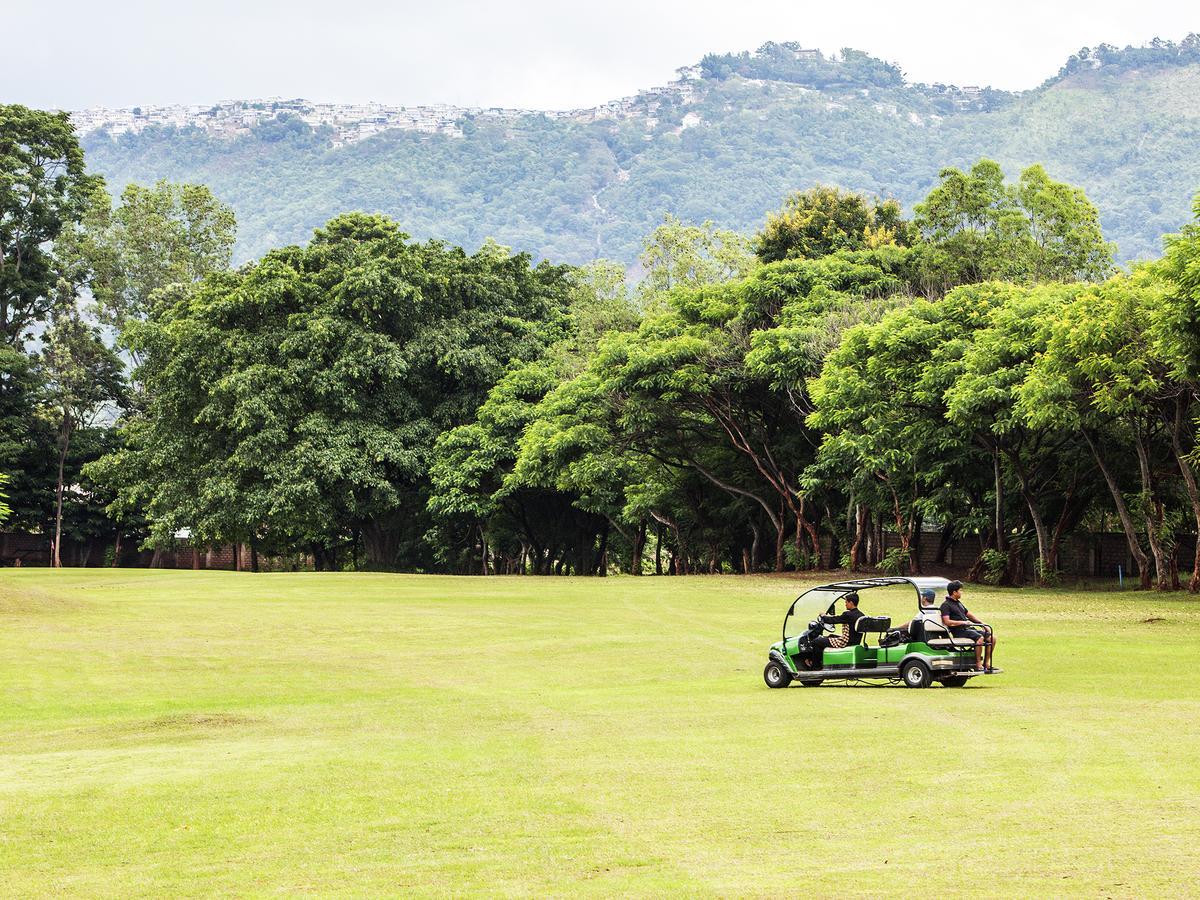 Aye Thar Yar Golf Resort Taunggji Kültér fotó
